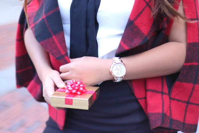 Holiday Gifting with Macy’s and Fossil